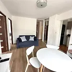 Ohmyhome-zlota View דירה ורשה