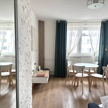 Ohmyhome-zlota View *